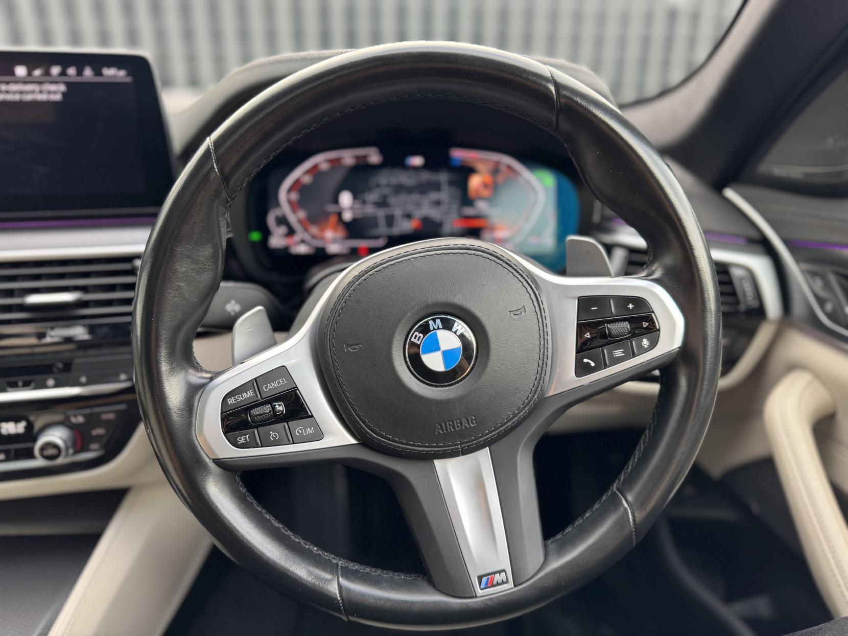 BMW 5 Series 2.0 520d MHT M Sport Touring 5dr Diesel Hybrid Steptronic Euro 6 (s/s) (190 ps)