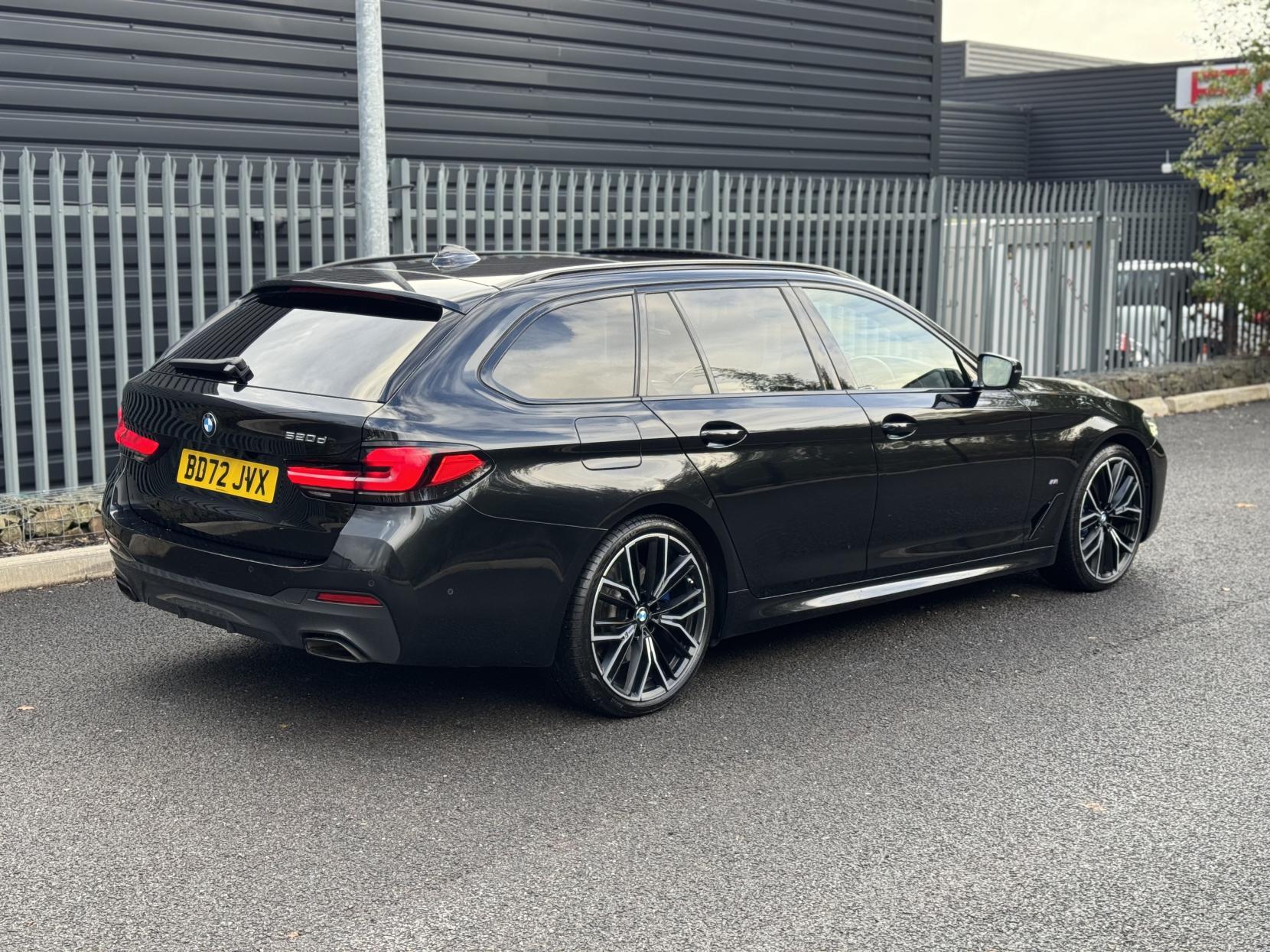 BMW 5 Series 2.0 520d MHT M Sport Touring 5dr Diesel Hybrid Steptronic Euro 6 (s/s) (190 ps)