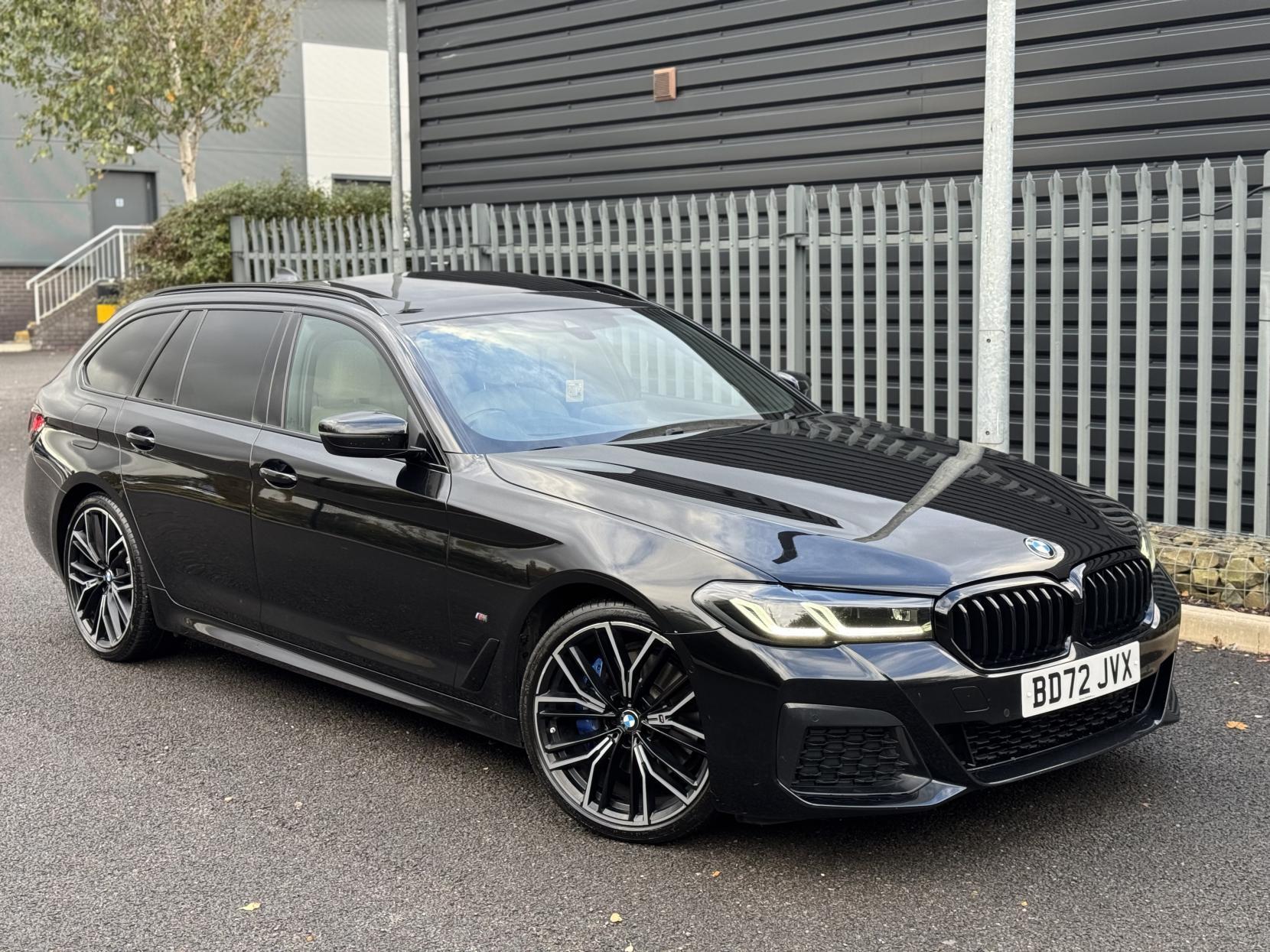 BMW 5 Series 2.0 520d MHT M Sport Touring 5dr Diesel Hybrid Steptronic Euro 6 (s/s) (190 ps)