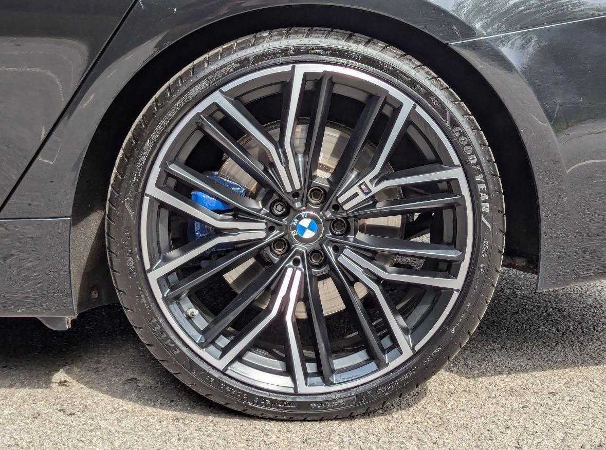 BMW 5 Series 2.0 520d MHT M Sport Touring 5dr Diesel Hybrid Steptronic Euro 6 (s/s) (190 ps)